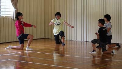 左右の足の出し方がばらばらだけど・・・