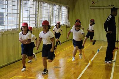 おやー、寒がってる子がいるぞー