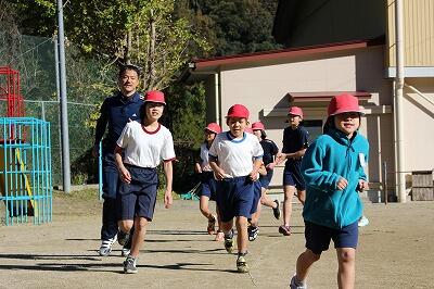 きょうはまた、さみー！