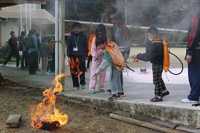 ジェットシューターを使っての消火