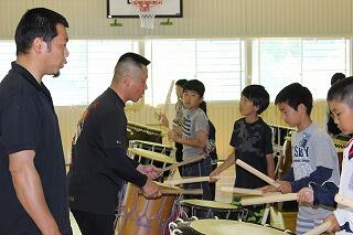 こうやって打つんだよ