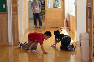 掃除もがんばっていました。