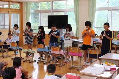 真剣なまなざし