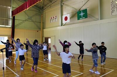 網投げ踊り（いだごろ踊り）