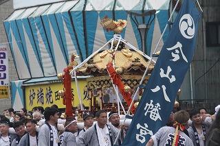 まつりのべおかのようす