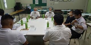 第２回学校運営協議会のようす