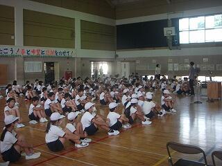 団決定集会のようす