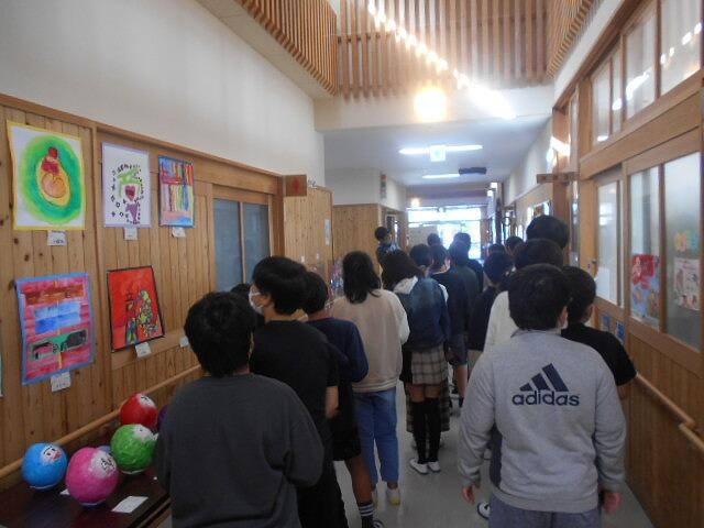 学校紹介のようす