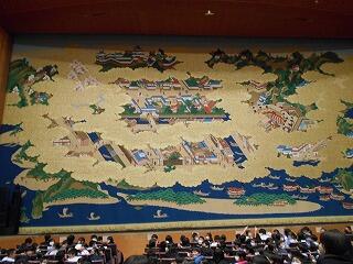 緞帳（どんちょう）