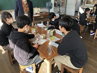 ものづくり体験教室のようす