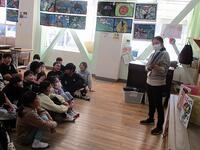 おどってる　こまってる