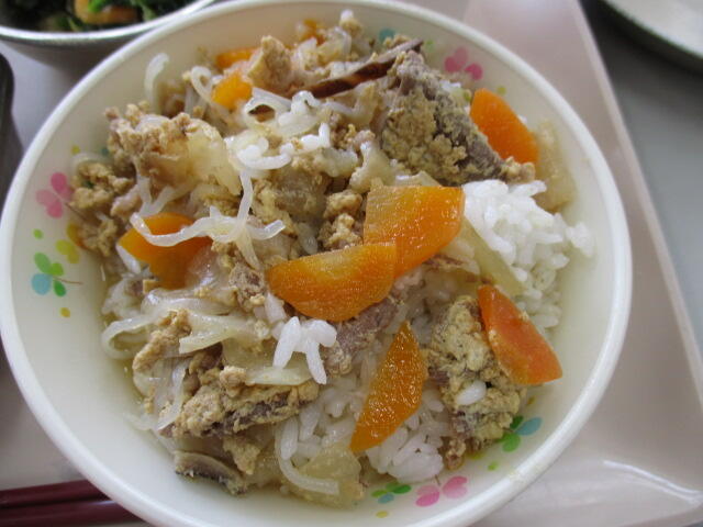 alt=5月2日給食写真2