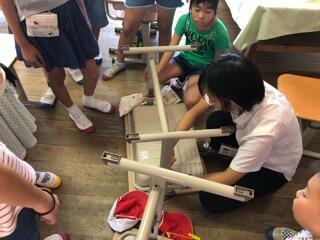 新しい机と椅子3