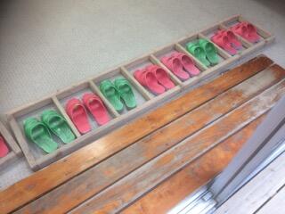 トイレのスリッパ女子 トイレのスリッパ女子