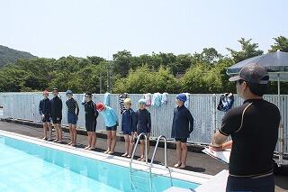 プール開きのようす