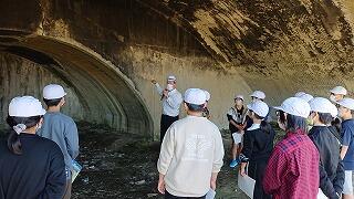 旧海軍航空隊宮崎基地跡にて