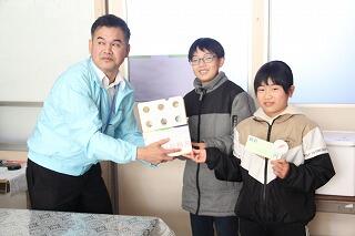 引き渡し式のようす