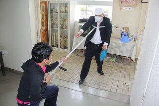 不審者対応避難訓練のようす