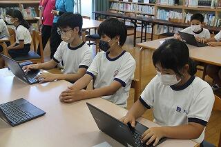 プログラミング学習のようす