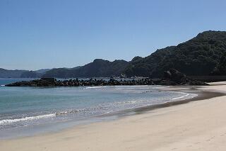 熊野江海岸のようす