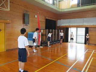 赤の声あわせのようす