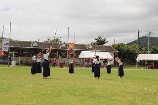 なぎなたの披露