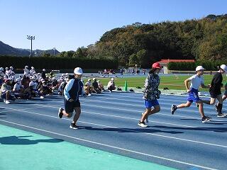 ５０メートル走のようす