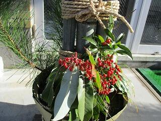 門松作りのようす