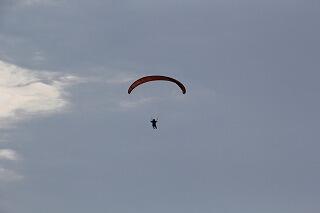 パラグライダーのようす