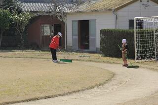 運動場整備のようす