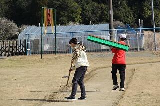 運動場整備のようす