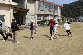 長縄跳びのようす