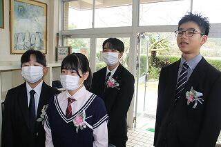 卒業式のようす