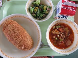 給食の画像