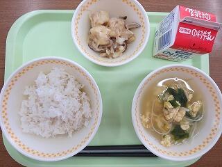 給食の画像