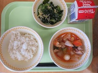 給食の画像