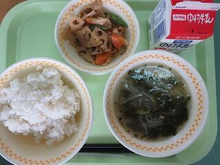 給食の画像