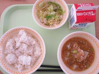 給食の画像