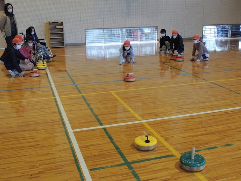 フロアカーリング