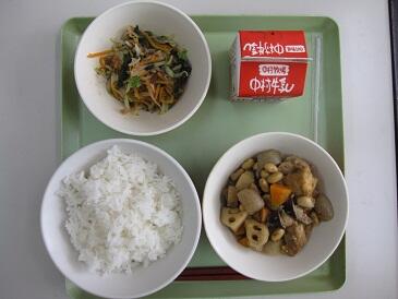 給食