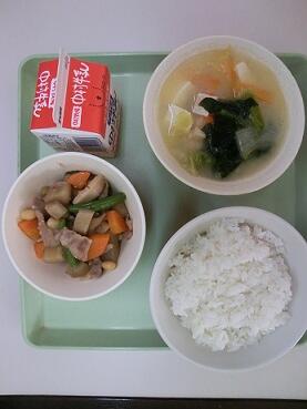 給食