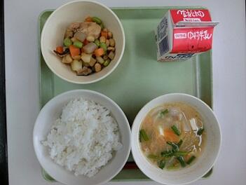 給食 給食