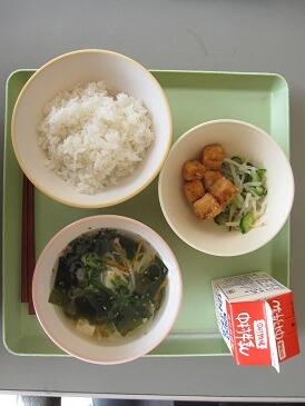 給食