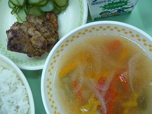 カラフル野菜スープ