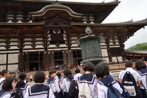 奈良公園から東大寺へ