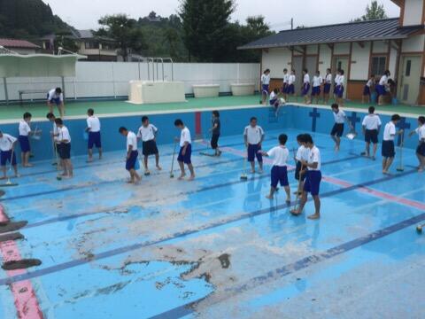 プール清掃クラスマッチ