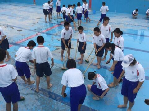 プール清掃クラスマッチ