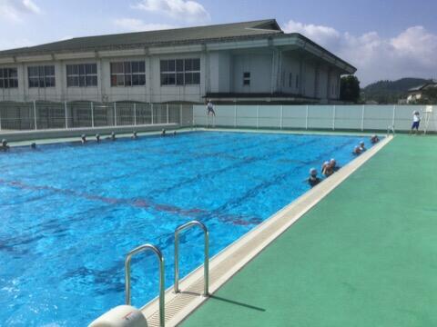水泳の授業のようす