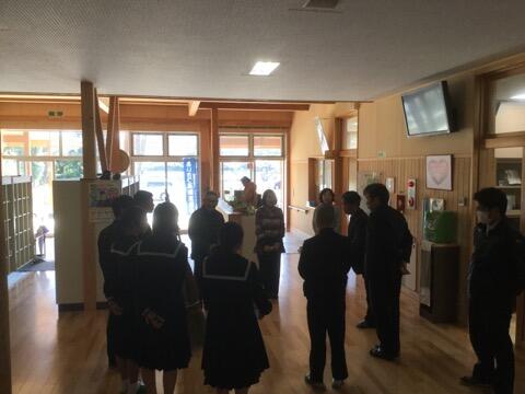 清掃用具を寄贈していただきました