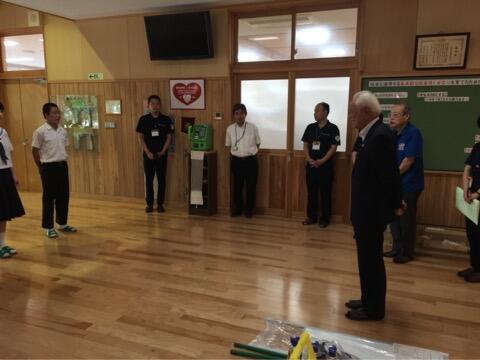 清掃用具をいただきました